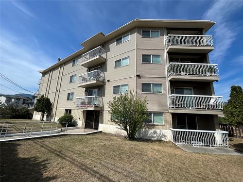 308-803 Fairview Road, Penticton, BC - Outdoor With Balcony