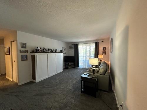 308-803 Fairview Road, Penticton, BC - Indoor