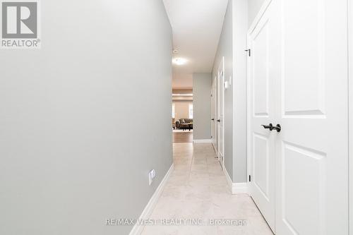 172 Hollybrook Trail, Kitchener, ON - Indoor Photo Showing Other Room