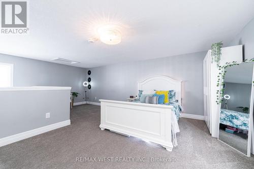 172 Hollybrook Trail, Kitchener, ON - Indoor Photo Showing Bedroom