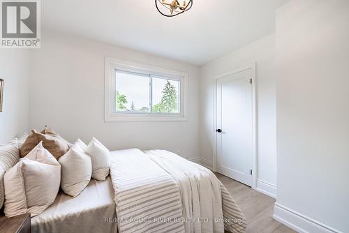 364 Holcan Avenue, Oshawa, ON - Indoor Photo Showing Bedroom