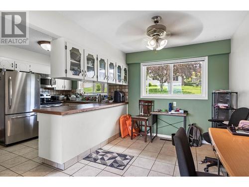 526 Battle Street W, Kamloops, BC - Indoor Photo Showing Kitchen