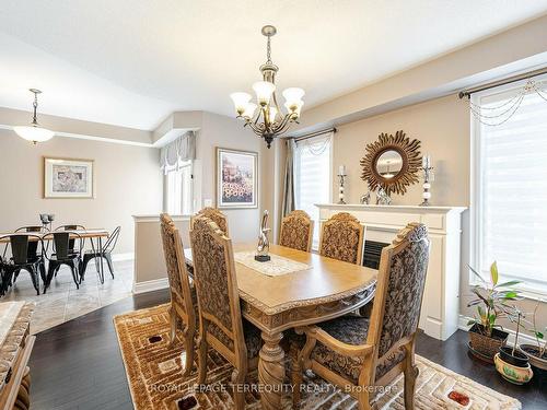 88 William Ingles Dr, Clarington, ON - Indoor Photo Showing Dining Room
