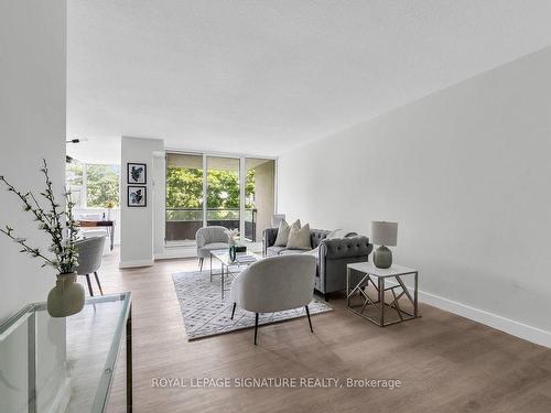 211-75 Emmett Ave, Toronto, ON - Indoor