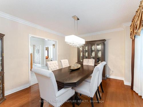 236 Nottingham Dr, Oakville, ON - Indoor Photo Showing Dining Room