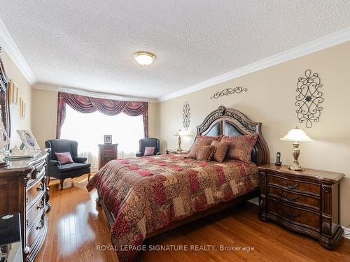 236 Nottingham Dr, Oakville, ON - Indoor Photo Showing Bedroom