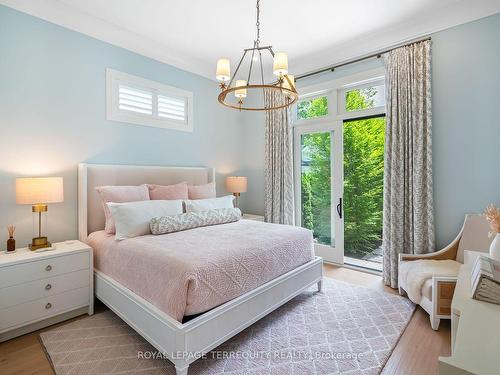 366 Simcoe St, Niagara-On-The-Lake, ON - Indoor Photo Showing Bedroom