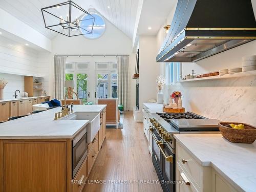 366 Simcoe St, Niagara-On-The-Lake, ON - Indoor Photo Showing Kitchen