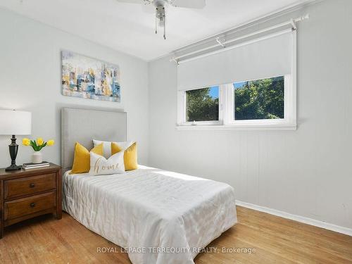 1233 Edmison Dr, Peterborough, ON - Indoor Photo Showing Bedroom