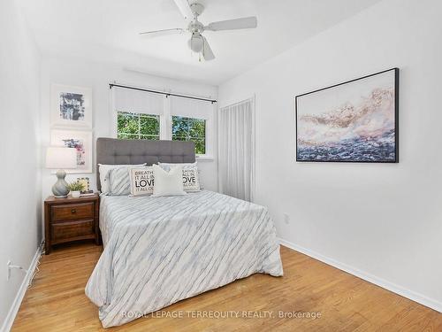 1233 Edmison Dr, Peterborough, ON - Indoor Photo Showing Bedroom