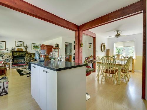 Cuisine - 519 2E Avenue Du Lac-Capri, Saint-Colomban, QC - Indoor Photo Showing Dining Room