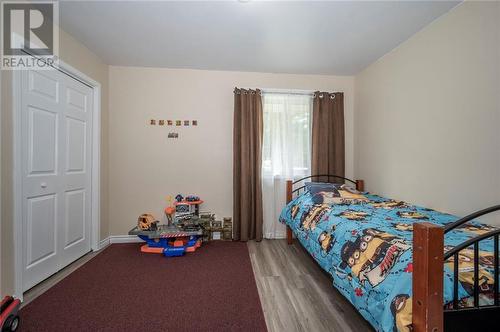 17360 Amell & Ranald George Rd Road, South Stormont (716 - South Stormont (Cornwall) Twp), ON - Indoor Photo Showing Bedroom