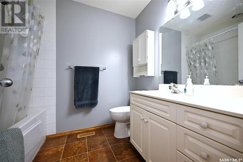 705 Sun Valley Drive, Estevan, SK - Indoor Photo Showing Bathroom