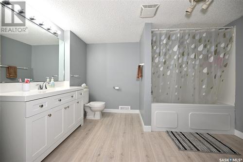 705 Sun Valley Drive, Estevan, SK - Indoor Photo Showing Bathroom