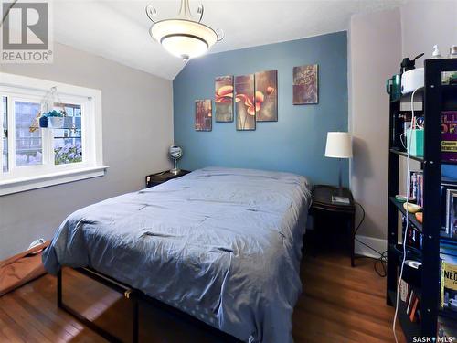 402 D Avenue S, Saskatoon, SK - Indoor Photo Showing Bedroom