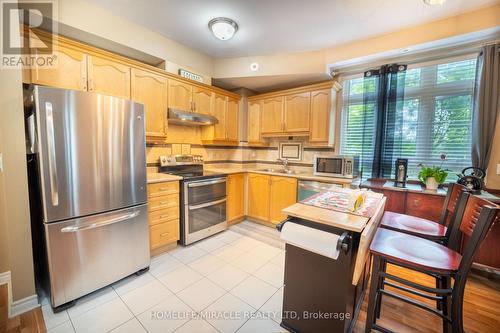 4 - 38 Gibson Avenue, Toronto (Weston), ON - Indoor Photo Showing Kitchen