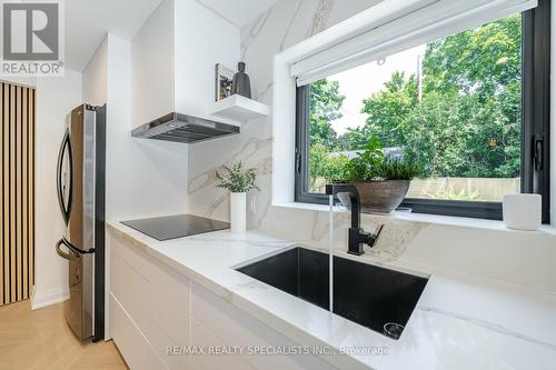 245 Mill Road, Toronto, ON - Indoor Photo Showing Kitchen