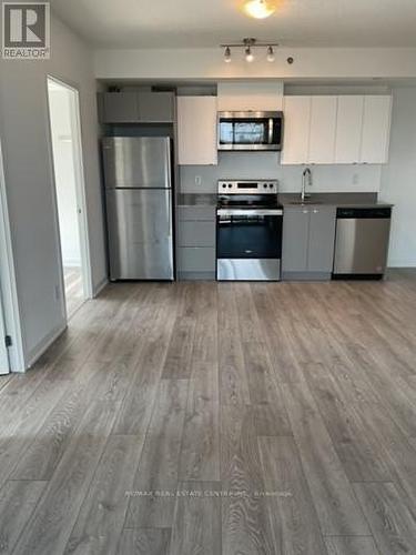 B914 - 3200 Dakota Common, Burlington (Alton), ON - Indoor Photo Showing Kitchen