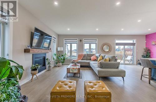 1472 Medway Park Drive, London, ON - Indoor Photo Showing Living Room With Fireplace