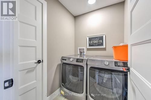 1472 Medway Park Drive, London, ON - Indoor Photo Showing Laundry Room