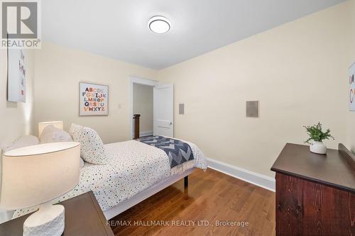 284 Manor Road E, Toronto, ON - Indoor Photo Showing Bedroom