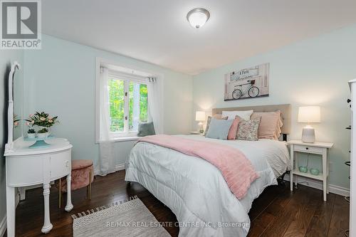 210 Glenforest Road, Cambridge, ON - Indoor Photo Showing Bedroom
