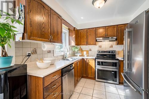 48 Fieldcrest Avenue, Clarington, ON - Indoor Photo Showing Kitchen
