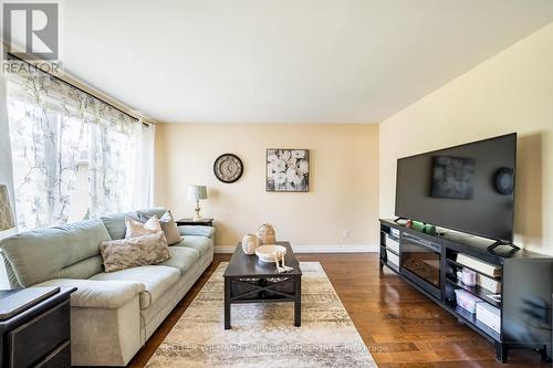 48 Fieldcrest Avenue, Clarington, ON - Indoor Photo Showing Living Room