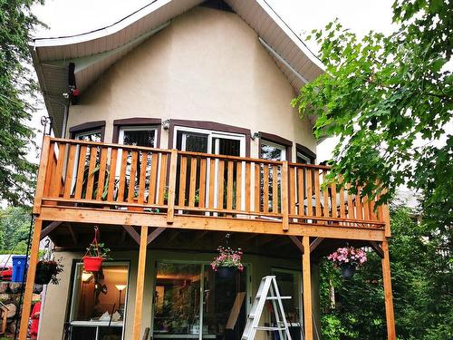 Back facade - 204  - 206 Ch. Beaulne, Piedmont, QC - Outdoor With Deck Patio Veranda