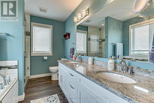 587 Hawthorne Place, Woodstock, ON - Indoor Photo Showing Bathroom