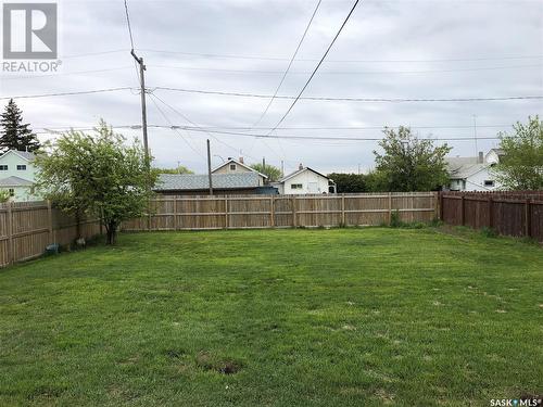 128 3Rd Avenue E, Biggar, SK - Outdoor With Backyard