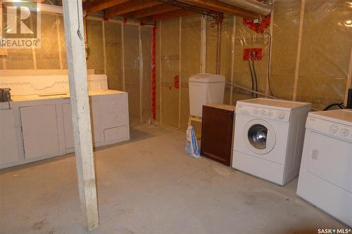 128 3Rd Avenue E, Biggar, SK - Indoor Photo Showing Laundry Room