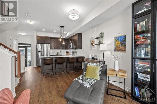 20 Rookie Crescent, Ottawa, ON - Indoor Photo Showing Kitchen With Upgraded Kitchen