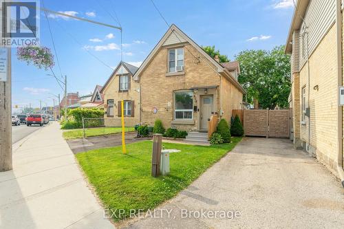 616 Hamilton Road, London, ON - Outdoor With Facade