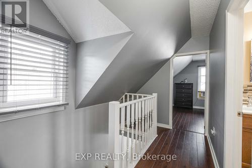 616 Hamilton Road, London, ON - Indoor Photo Showing Other Room