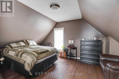 616 Hamilton Road, London, ON - Indoor Photo Showing Bedroom