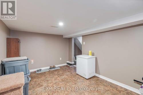 616 Hamilton Road, London, ON - Indoor