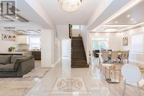 164 Mill Street, Richmond Hill, ON - Indoor Photo Showing Living Room