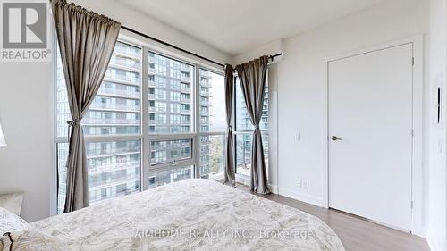 3704 - 2200 Lake Shore Boulevard W, Toronto, ON - Indoor Photo Showing Bedroom