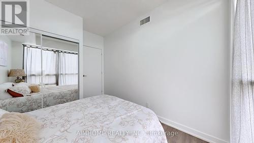 3704 - 2200 Lake Shore Boulevard W, Toronto, ON - Indoor Photo Showing Bedroom