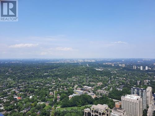 6902 - 1 Bloor Street E, Toronto (Church-Yonge Corridor), ON - Outdoor With View