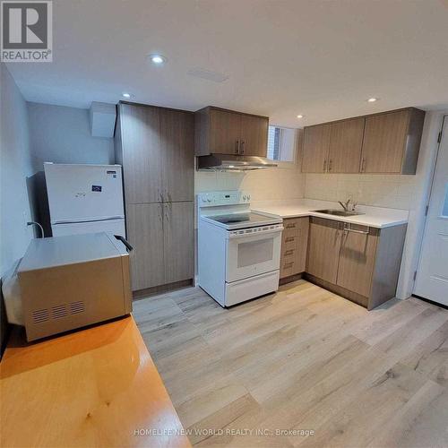 41 Brucewood Crescent, Toronto, ON - Indoor Photo Showing Kitchen