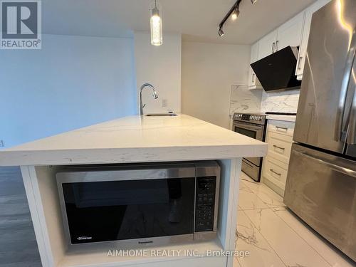 2004 - 37 Grosvenor Street, Toronto, ON - Indoor Photo Showing Kitchen