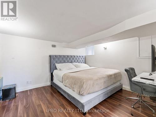 1178 Gerrard Street E, Toronto, ON - Indoor Photo Showing Bedroom