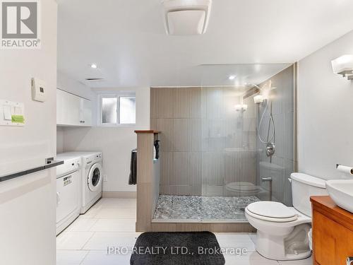 1178 Gerrard Street E, Toronto, ON - Indoor Photo Showing Laundry Room