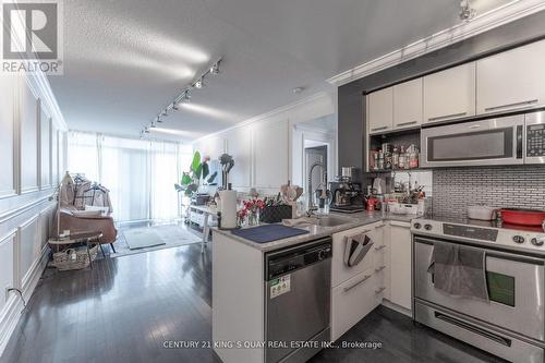3608 - 21 Carlton Street, Toronto, ON - Indoor Photo Showing Kitchen