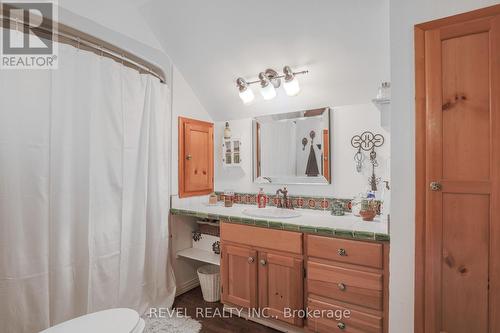 86 Four Points Road, Kawartha Lakes, ON - Indoor Photo Showing Bathroom