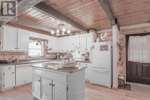 86 Four Points Road, Kawartha Lakes, ON - Indoor Photo Showing Kitchen