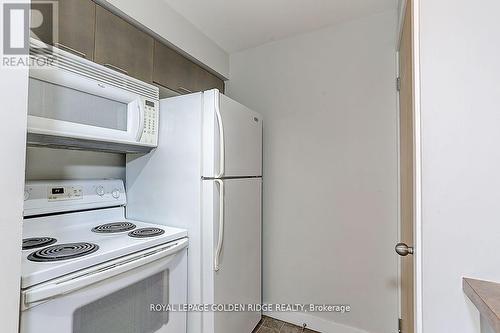 Ph11 - 255 Richmond Street E, Toronto, ON - Indoor Photo Showing Kitchen