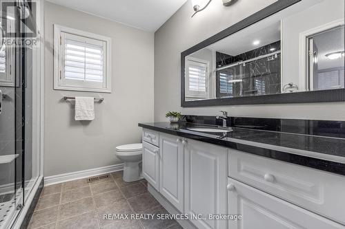 61 Royal Valley Drive, Caledon, ON - Indoor Photo Showing Bathroom